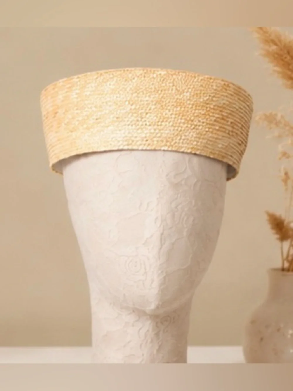 Natural Woven Pillbox Hat – Elegant Straw Boater Fascinator